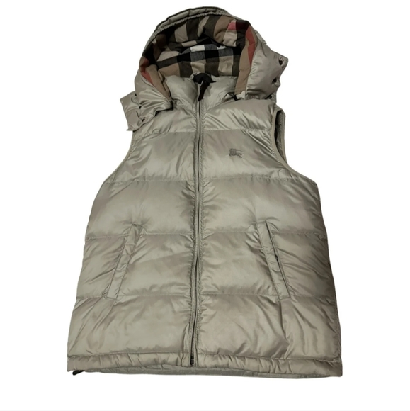 Authentic Burberry Vest - Picture 1 of 4